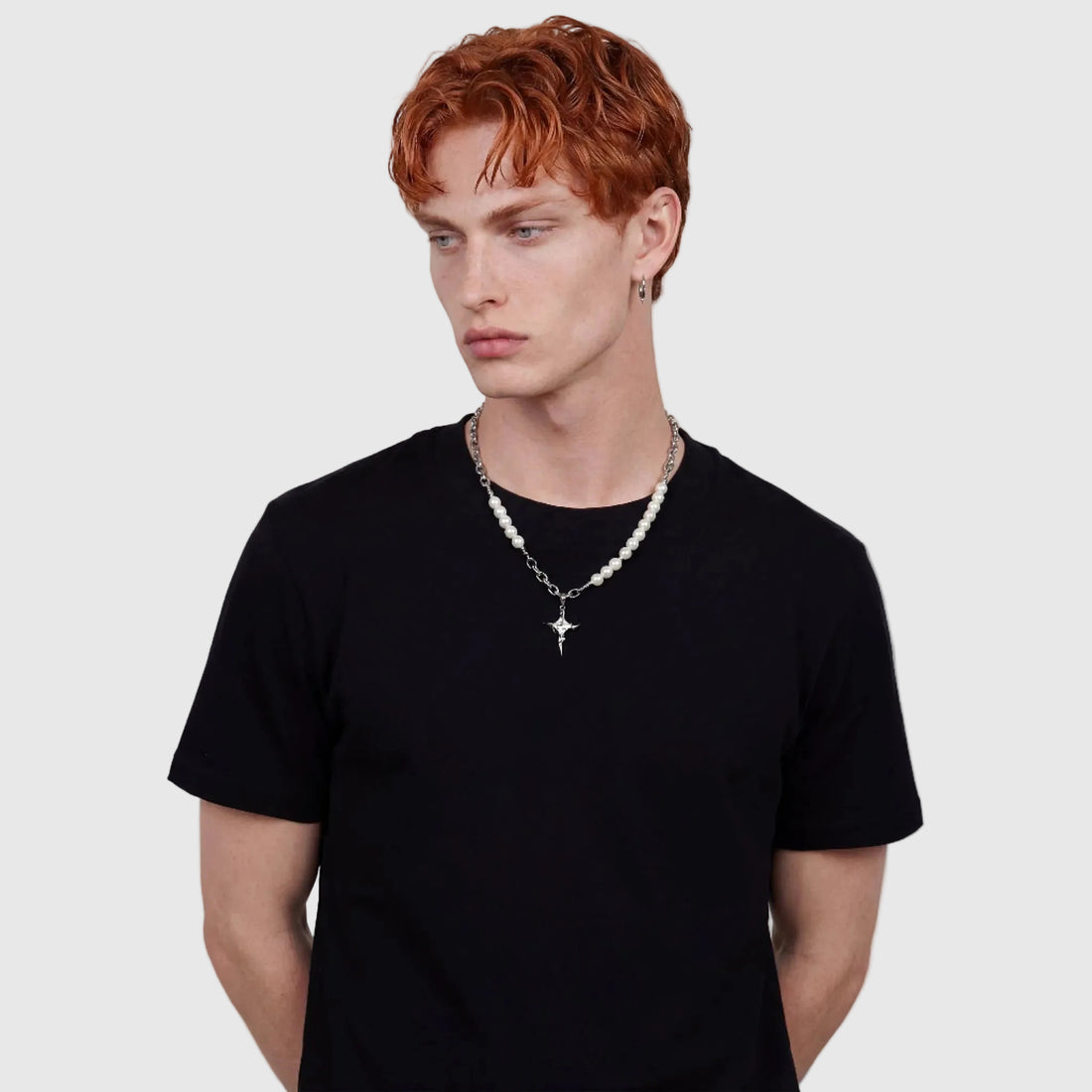 PHOEBE half pearl half chain star pendant necklace clasp detail