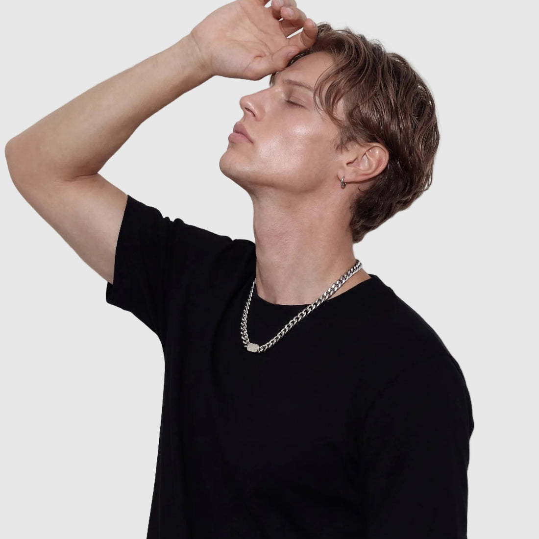 JULIAN necklace length and size reference