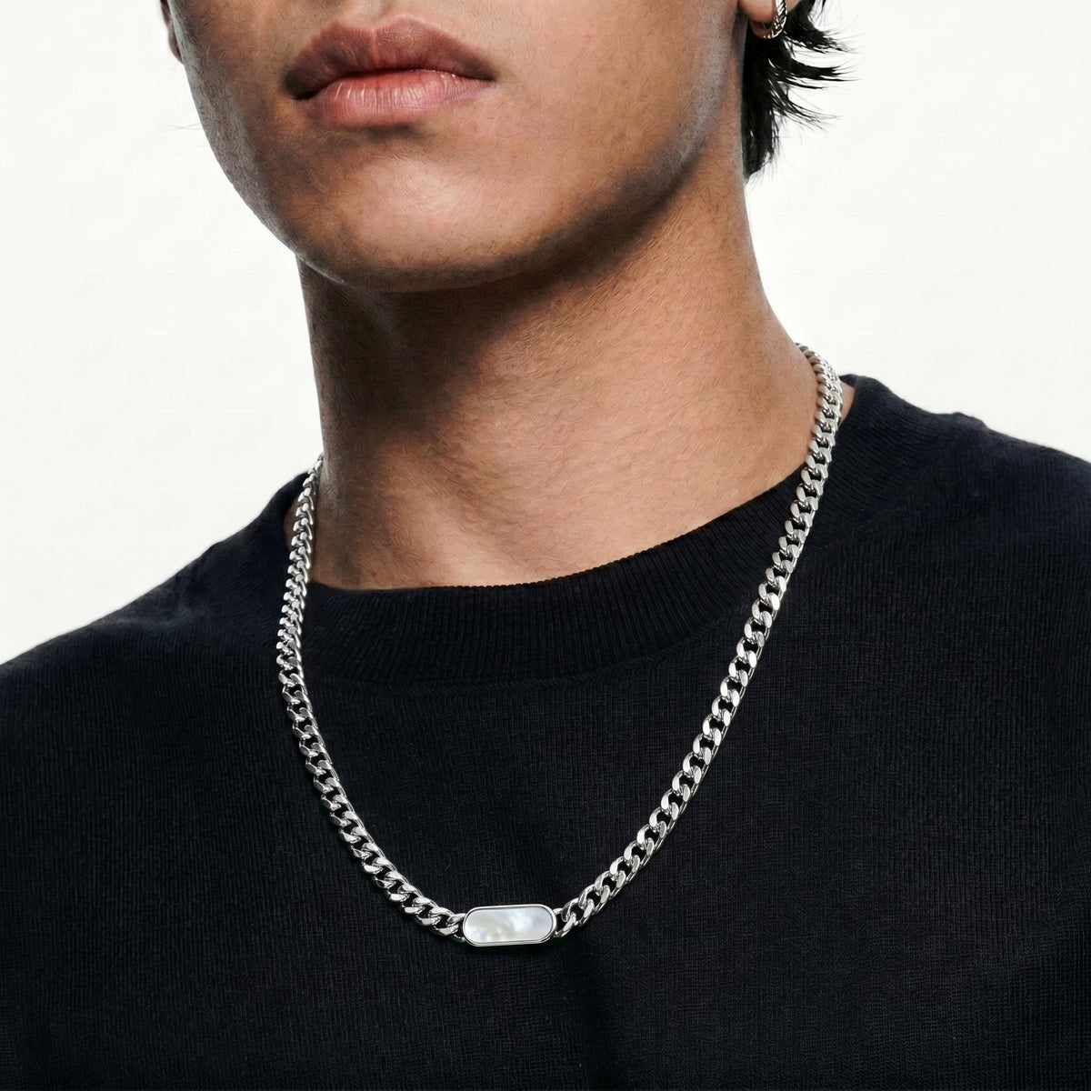 JULIAN Necklace