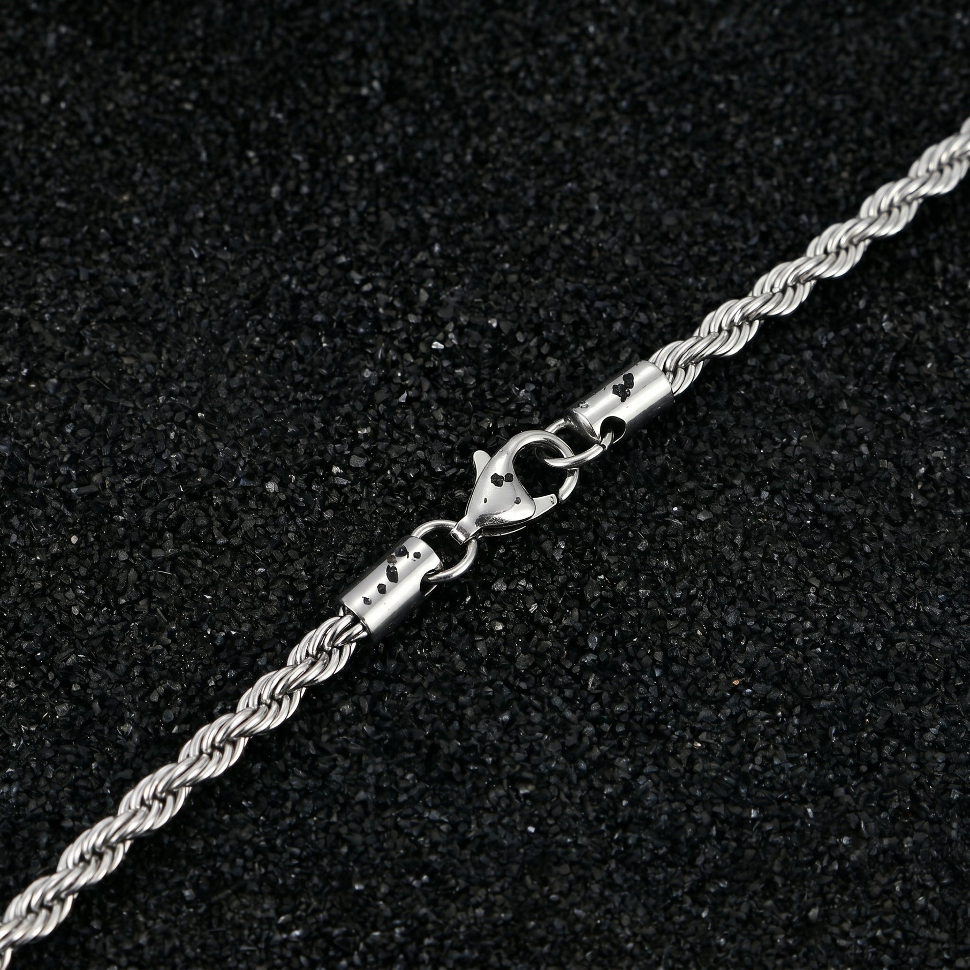 SILAS Necklace