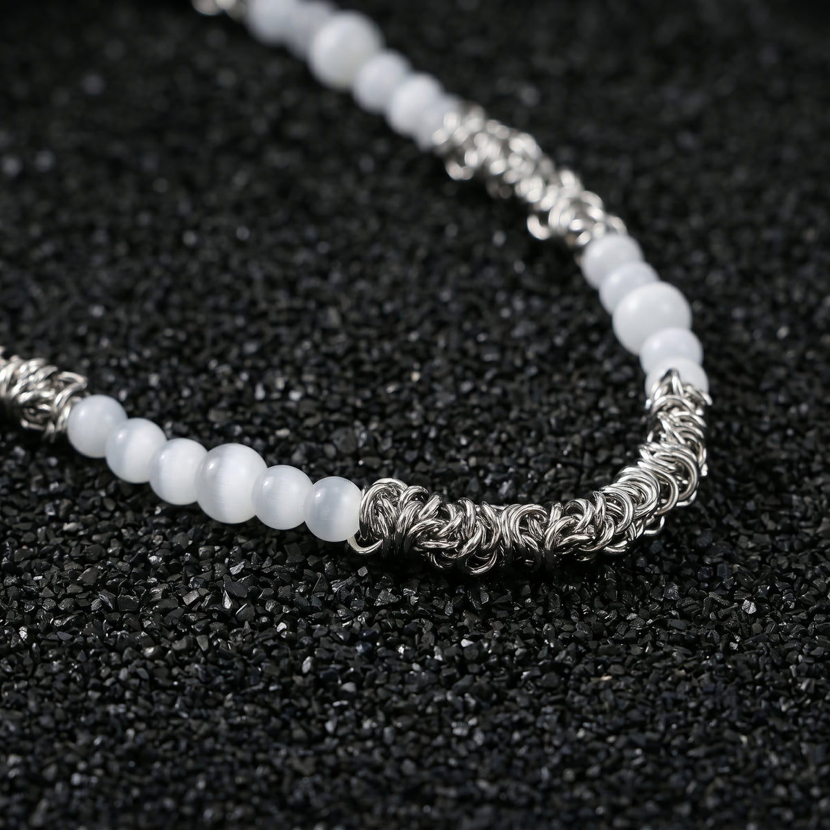 ALBUS Necklace