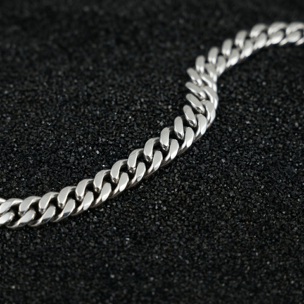 SYRUS Necklace